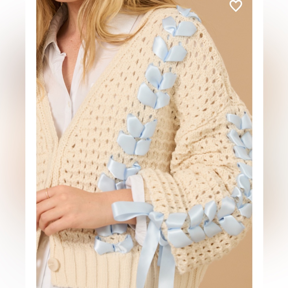 New with tags Altar’d State Carla Bow Cardigan - Picture 4 of 5
